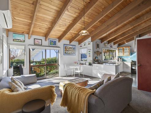 99 Barrett Road, Whalers Gate