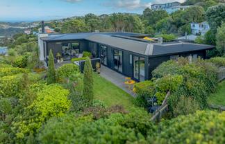 14 Alexandra Road, Roseneath