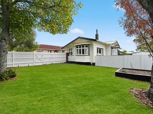 275 Clarkin Road, Fairfield