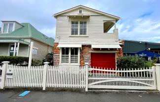 14 Wynyard Street, Devonport