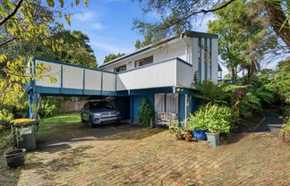 114 Atkinson Road, Titirangi