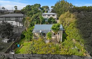184 Don Buck Road, Massey