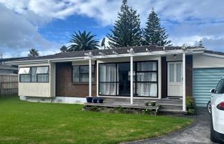2/4 Weiti Road, Orewa