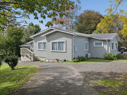 13 Chibnall Place, Conifer Grove