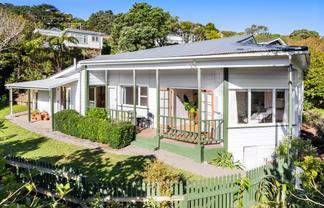 5 Crofton Road, Ngaio