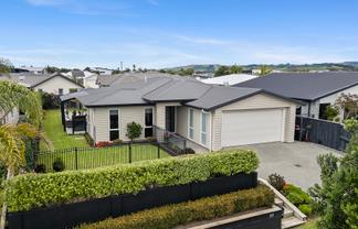 77 Sandhurst Drive, Papamoa