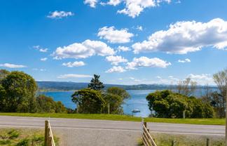 54/2 or 54/3 Tenby, MOERAKI