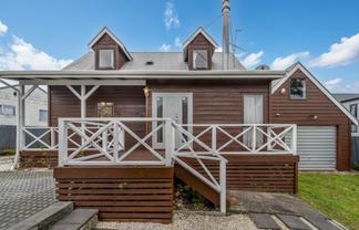 56 Fitzherbert Avenue, West Harbour