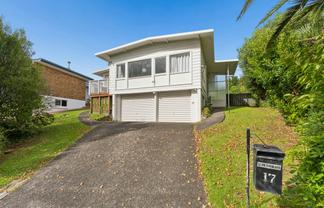 17 Catalina Crescent, Forrest Hill