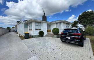 31 Hill Crescent, Papakura