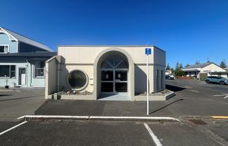 Corner Office/Workshop near Napier CBD