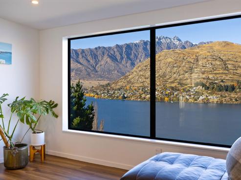 22 Golden Terrace, Queenstown Central