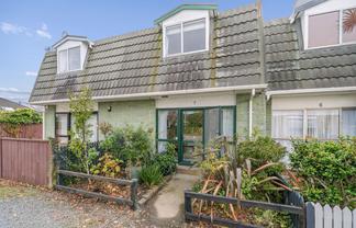 7/2 Ararino Street, Trentham