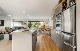 2/111 Hunt Road, Whangamata