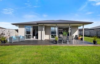 23 Estate Grove, Inglewood