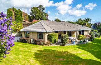 2 Crackerjack Crescent, Kerikeri
