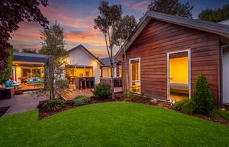 3 Bluestone Drive, Parklands