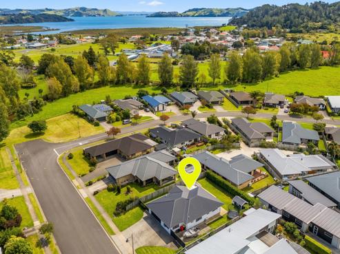 5 Victoria Street, Coromandel