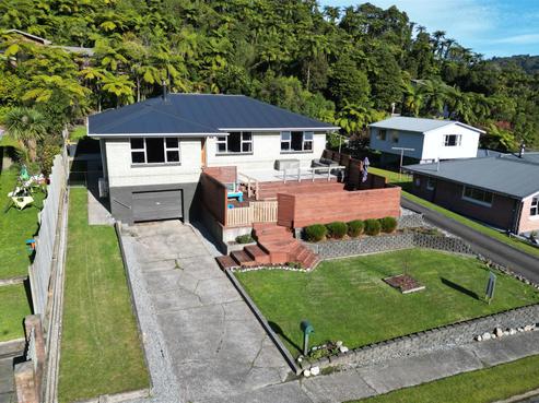 19 Coates Street, Greymouth