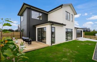 12 Bourke Drive, Cambridge