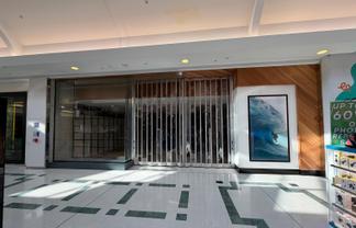 High Visibility Retail Opportunity - The Palms