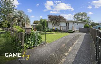 24 Cramond Drive, Mangere East
