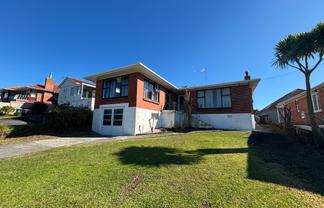 133 White Swan Road, Mount Roskill