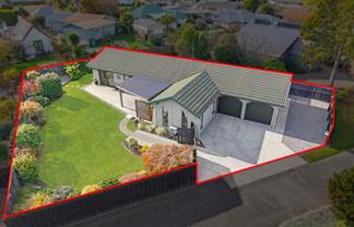 9 Glenys Place, Broomfield