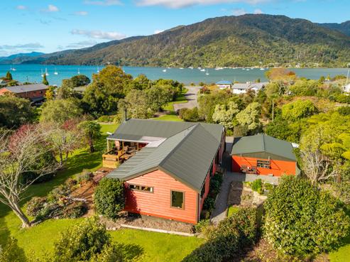 12 Tirimoana Terrace, Anakiwa and Surrounds
