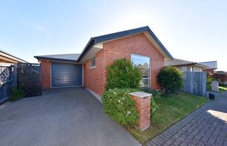 10 Bowmore Lane, Yaldhurst