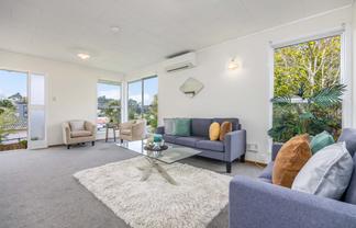 20 Bellringer Road, Massey