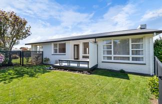 30 Charles Upham Avenue, Hillmorton