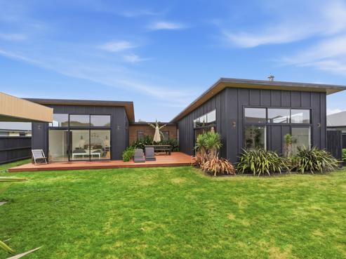 93 Beachvale Drive, Woodend Beach