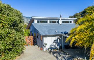 210A Bells Road, Takamatua