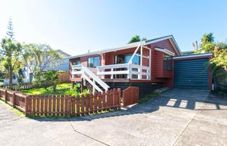 4/68 West Coast Road, Glen Eden