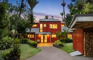 7 Ngaio Road, Titirangi