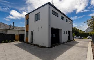 2/14 Crohane Place, Addington
