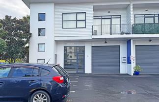 GROUND FLOOR WAREHOUSE FOR SUBLEASE
