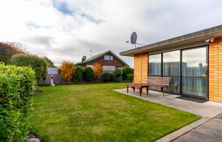2/347 Church Street, West End