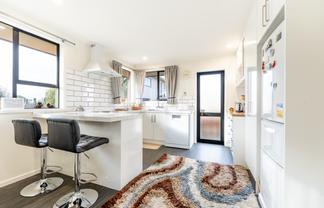 2/347 Church Street, West End