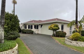 15 Monterey Key, Papamoa