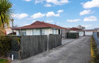 1/71 Hills Road, Edgeware