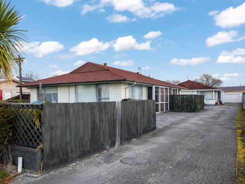 1/71 Hills Road, Edgeware
