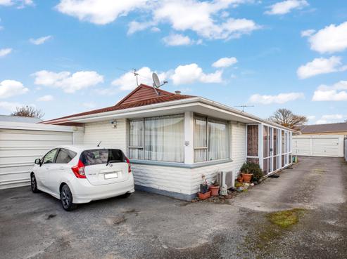 3/71 Hills Road, Edgeware