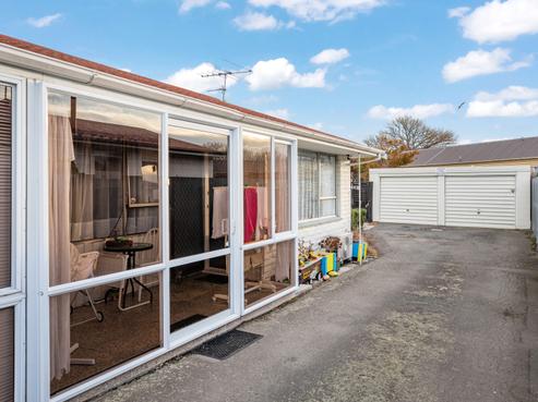 4/71 Hills Road, Edgeware