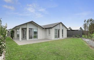 4 Slaney Lane, Pyes Pa