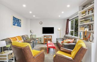 101 Apu Crescent, Lyall Bay