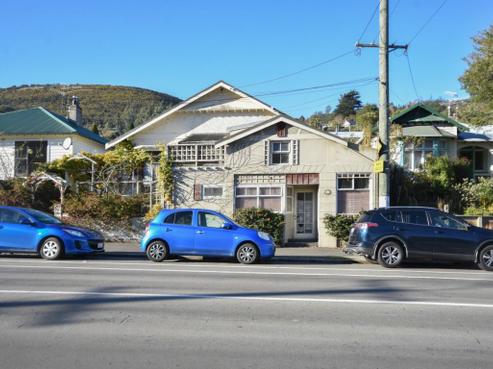 434 North Road, North East Valley