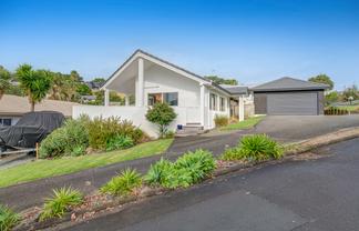 11 Kestrel Heights, Arkles Bay