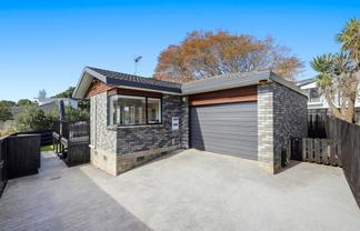 2/102 Sandspit Road, Shelly Park